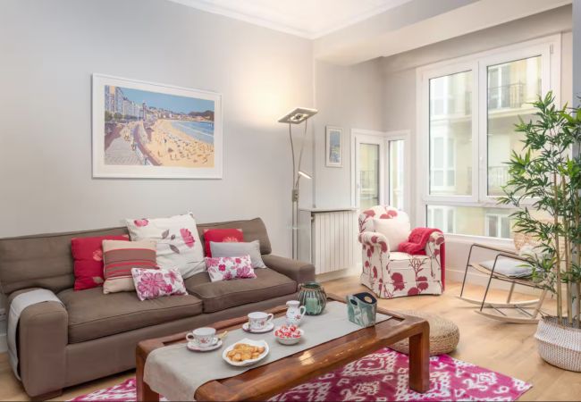 Apartamento en San Sebastián/Donostia - Spacious apartment, sea view, Old Town