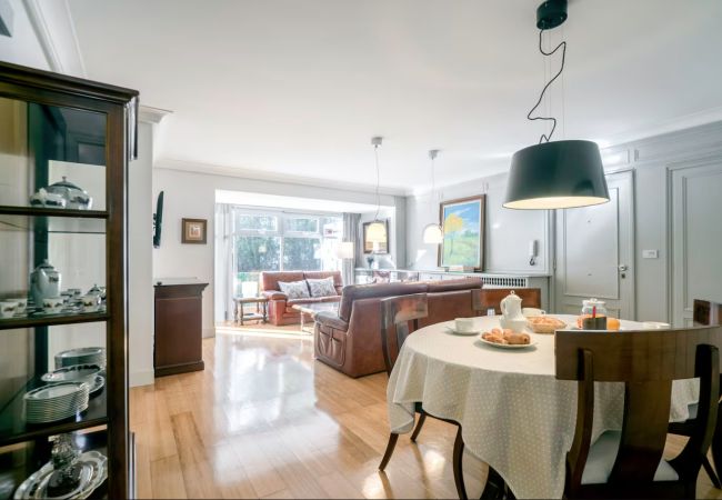 Apartamento en San Sebastián/Donostia - Terraza, wifi. A 10 minutos del centro.